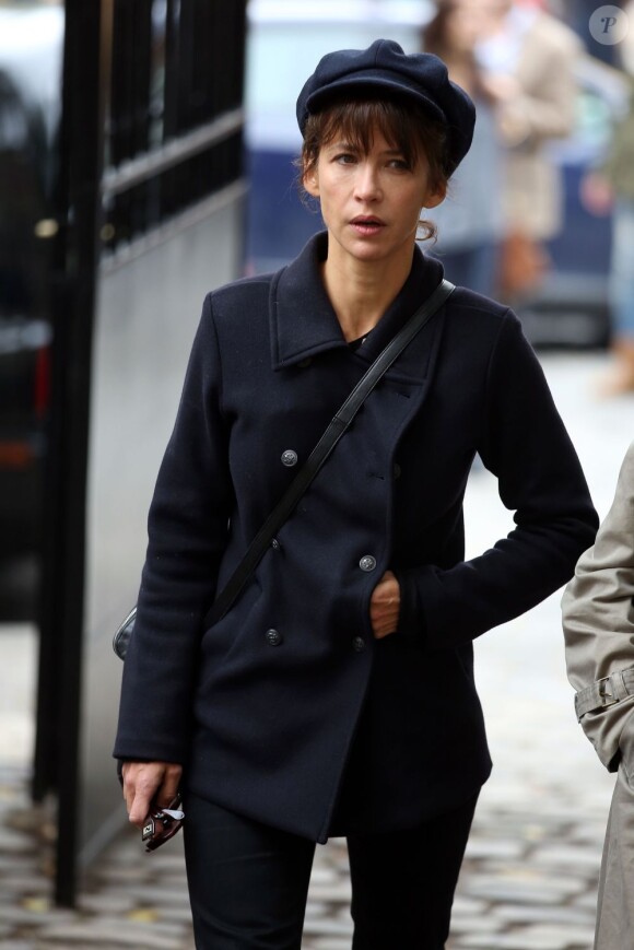 Sophie Marceau lors des funérailles du réalisateur Claude Pinoteau à Montmartre à Paris le 11 octobre 2012