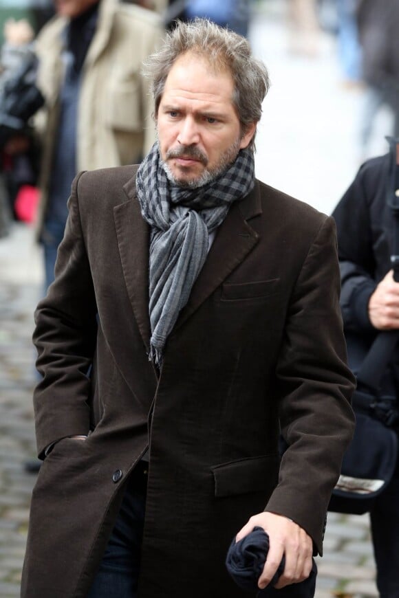 Christopher Thompson lors des funérailles du réalisateur Claude Pinoteau à Montmartre à Paris le 11 octobre 2012