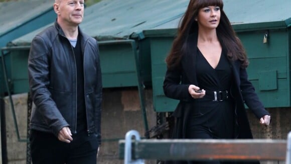 Red 2 : Bruce Willis profite de Paris avec la femme fatale Catherine Zeta-Jones