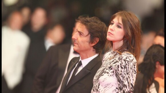 Son épouse : Charlotte Gainsbourg et Yvan Attal, couple décidément inséparable