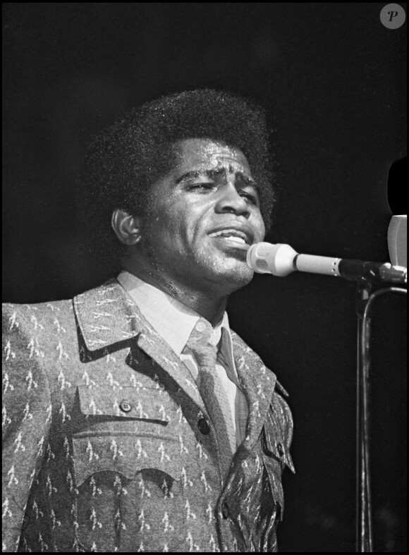 James Brown sur scène en 1971.