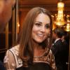 Kate Middleton rayonnante lors d'une réception donnée à Buckingham Palace le 23 octobre 2012 en l'honneur des médaillés olympiques et paralympiques des Jeux olympiques de Londres