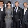 Daniel Craig, Bérénice Marlohe, Javer Bardem et Sam Mendes lors de l'avant-première du dernier James Bond, Skyfall, à Paris le 24 octobre 2012