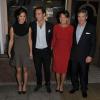 Pippa Middleton en Stella McCartney avec son frère James et ses parents Carole et Michael lors du lancement de son livre Celebrate: A Year Of Festivities for Family and Friends chez Daunt Books dans Fulham à Londres le 25 octobre 2012.