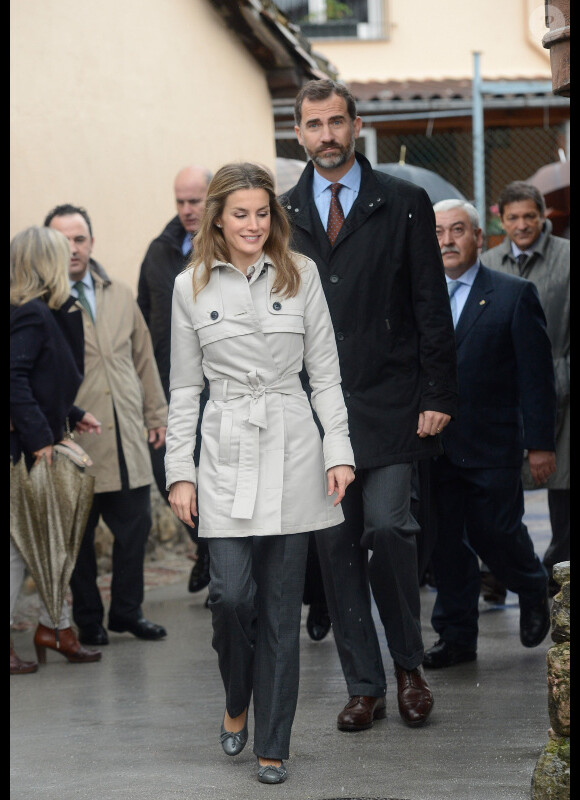 Letizia et Felipe d'Espagne visitent le village de Bueno aux Asturies, nommé village exemplaire, le 27 octobre 2012