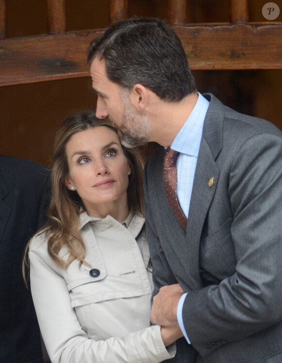 Letizia et Felipe d'Espagne visitent le village de Bueno aux Asturies, nommé village exemplaire, le 27 octobre 2012