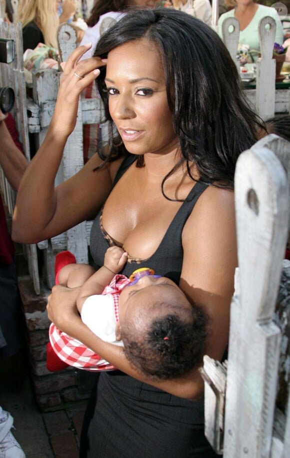 Mélanie Brown et sa fille Angel Iris à Los Angeles le 2 août 2007.