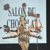 Maeva Schublin lors du défilé qui lance le Salon du chocolat à la Porte de Versailles le 30 octobre 2012 à Paris