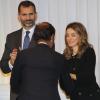 Letizia et Felipe d'Espagne présidaient le 31 octobre 2012 à l'auditorium Rafael del Pino de Madrid la cérémonie de remise des Prix Seres 2012 encourageant la responsabilité sociale des entreprises.