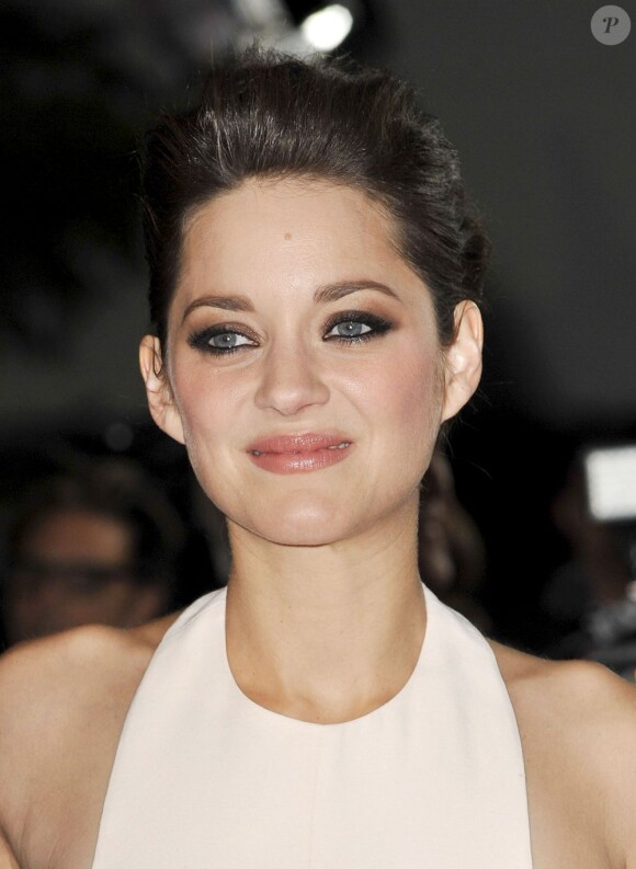 Marion Cotillard, habillée par Dior, lors de la présentation du film De rouille et d'os dans le cadre du festival de l'American Film Institute à Los Angeles le 5 novembre 2012