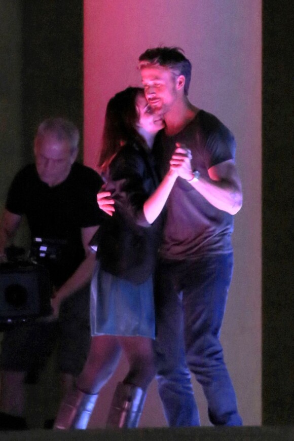 Ryan Gosling et Rooney Mara sur le tournage du nouveau film de Terrence Malick, sans titre pour le moment, à Austin le 16 octobre 2012