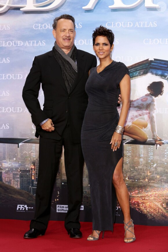 Tom Hanks et Halle Berry au Sony Center de Berlin pour la première de Cloud Atlas, le 5 novembre 2012.