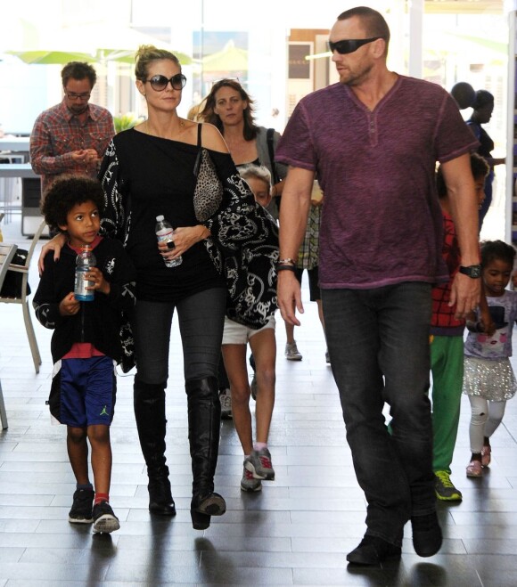 Heidi Klum en famille avec son nouvel amoureux qu'elle ne quitte plus. Octobre 2012