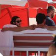 Rumer Willis et son homme Jayson Blair ont profité du soleil de Miami sur la plage et en amoureux avant que la belle ne donne un concert en plein air, le 8 novembre 2012