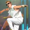Justin Bieber, en pleine danse, en concert à l'Izod Center de New York, le 9 Novembre 2012.