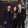 Taylor Lautner, Kristen Stewart et Robert Pattinson lors de l'avant-première de Twilight 5 à Londres, le 14 novembre 2012.