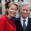 Le prince Philippe et la princesse Mathilde de Belgique sur le parvis de la cathédrale des Saints Michel et Gudule, à Bruxelles, le 15 novembre 2012 pour le Te Deum à l'occasion de la Fête du Roi.