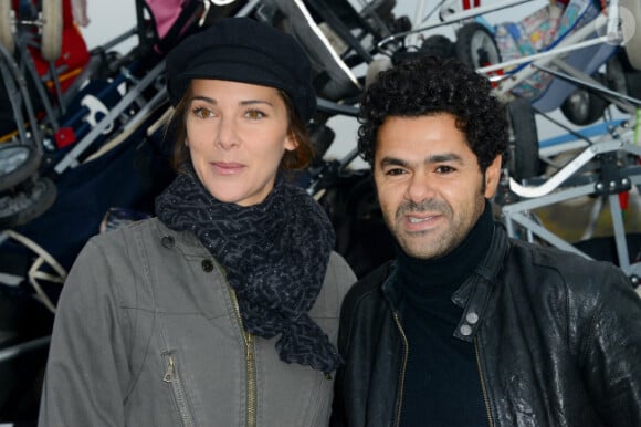 Melissa Theuriau et Jamel Debbouze soutiennent ensemble l'opération Poussettes vides au profil de l'Unicef à Paris dans les jardins du Trocadéro le 18 novembre 2012
