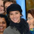 Melissa Theuriau, digne et engagée, pour l'opération Poussettes vides au profil de l'Unicef à Paris dans les jardins du Trocadéro le 18 novembre 2012
