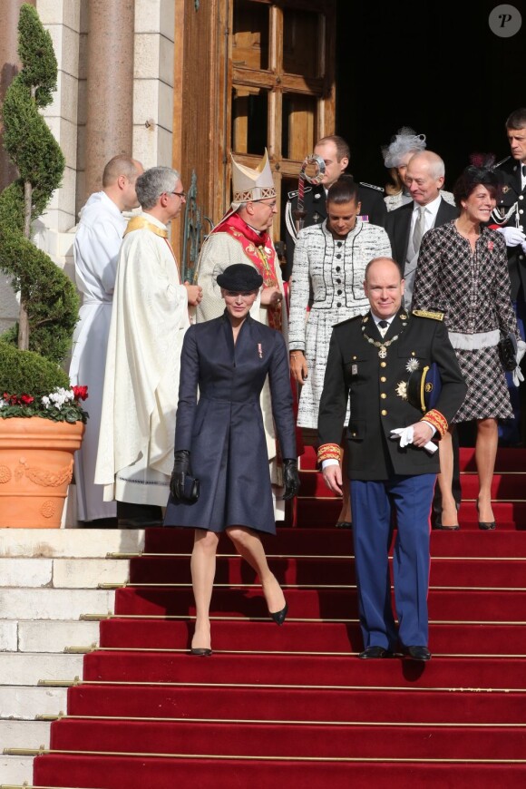 La famille princière devant la cathédrale de Monaco après la messe solennelle du Te Deum célébrée pour la Fête nationale le 19 novembre 2012.