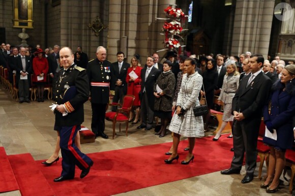 Le prince Albert II de Monaco, la princesse Charlene, la princesse Stéphanie et la princesse Caroline lors de la messe solennelle du Te Deum célébrée pour la Fête nationale en la cathédrale de Monaco, le 19 novembre 2012.