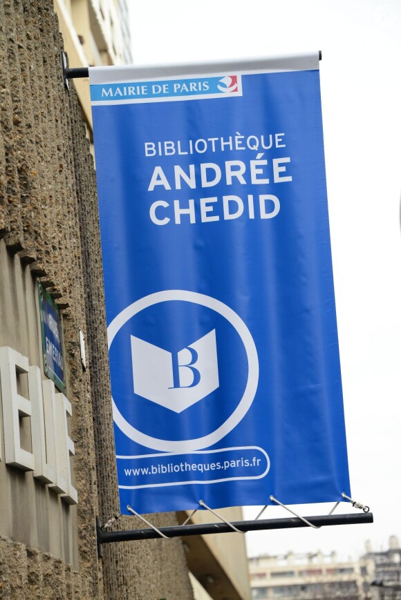 Le chanteur Matthieu Chedid et Louis Selim Chedid lors de l'hommage à Andrée Chedid, décédée le 6 février 2011, qui donne son nom à la bibliothèque Beaugrenelle à Paris, le 19 novembre 2012.
