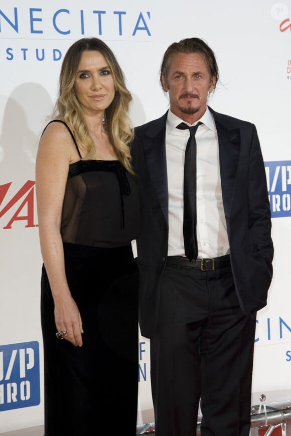 Desiree Colapietro et Sean Penn au gala de charité J/P Haitian Relief Organization, le 17 novembre 2012 à Rome.