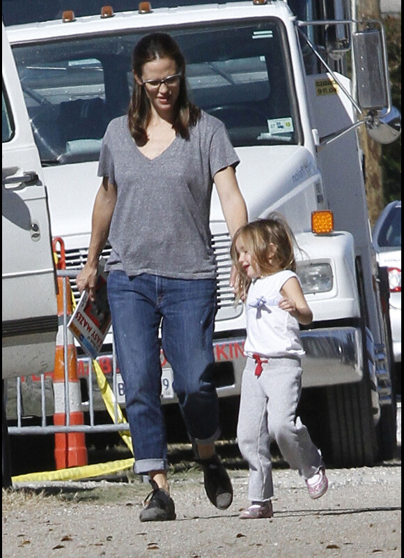 Jennifer Garner avec sa fille Seraphina sur le tournage du film The Dallas Buyer's Club à la Nouvelle-Orleans, le 20 novembre 2012.