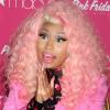 Nicki Minaj rencontre ses fans au cours d'une séance de dédicaces pour son parfum Pink Friday chez Macy's à New York. Le 20 novembre 2012.