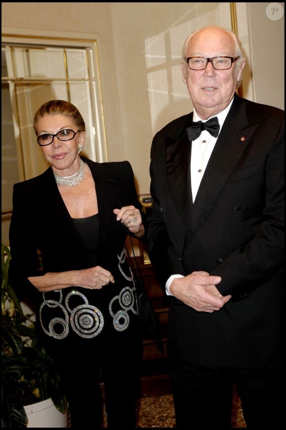La princesse Marina et le prince Victor-Emmanuel de Savoie le 1er décembre 2010 lors d'un dîner de charité à Milan.