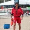 David Hasselhoff, concentré, renfile sa célèbre tenue de sauveteur pour les besoins d'une publicité, à Buenos Aires le 22 novembre 2012.