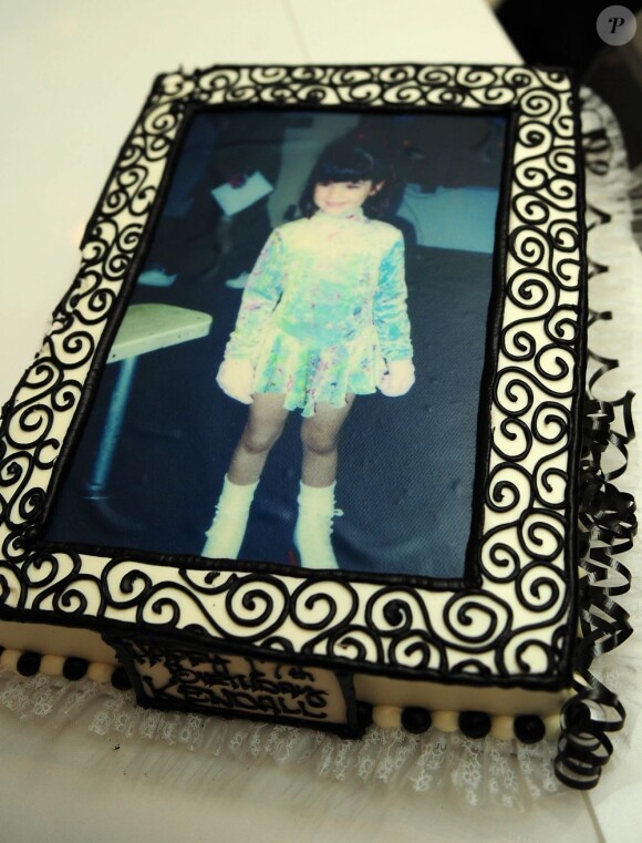 Kendall Jenner sur son gâteau d'anniversaire lors de la fête de ses 17 ans