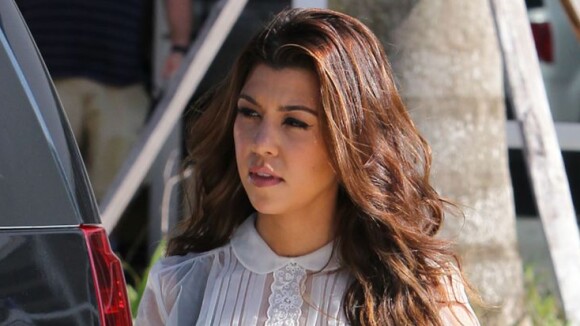 Kourtney Kardashian : Shopping avec Kim puis moment câlin avec sa fille Penelope