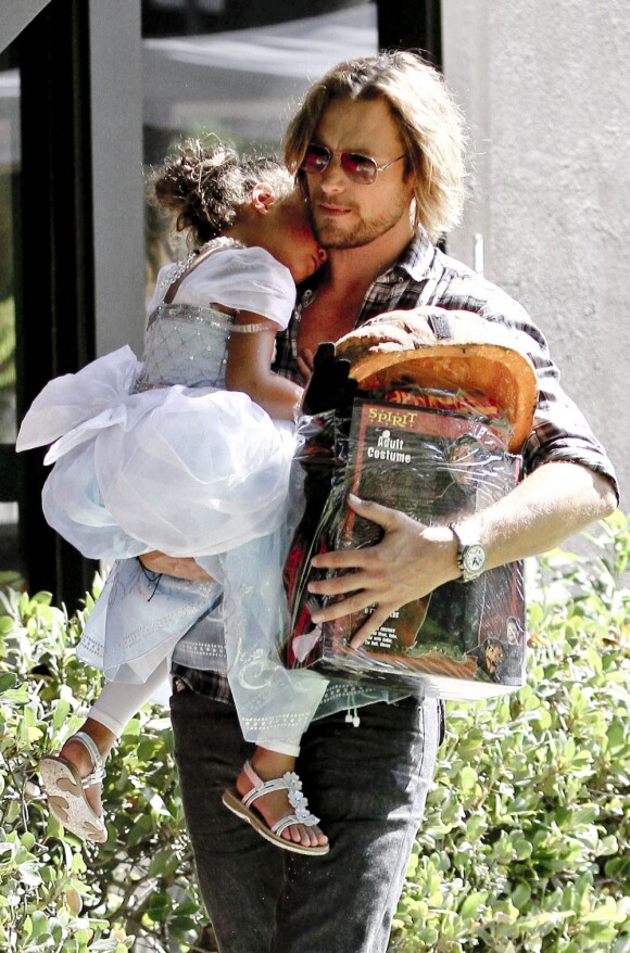 Gabriel Aubry et sa fille le 13 octobre 2012 à Los Angeles.