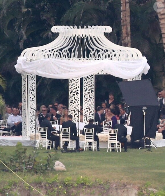 Superbe mariage de Mario Lopez et de Courtney Mazza à Punta Mita au Mexique le 1er décembre 2012. 