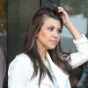Kourtney Kardashian quitte le restaurant Milos à l'issue d'un déjeuner avec sa soeur Khloe. Miami, le 1er décembre 2012.