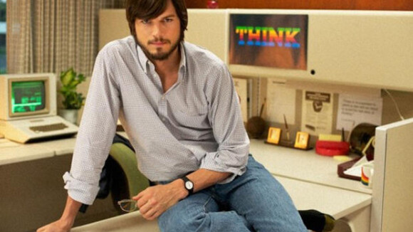 Ashton Kutcher : Transformé en Steve Jobs mythique, barbu et chevelu