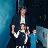Alain Delon et ses enfants, Anouchka et Alain-Fabien, en novembre 1996.