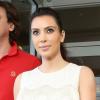 Kim Kardashian et son ami Jonathan Cheban quittent le restaurant Serendipity 3 après y avoir déjeuné. Miami Beach, le 4 décembre 2012.