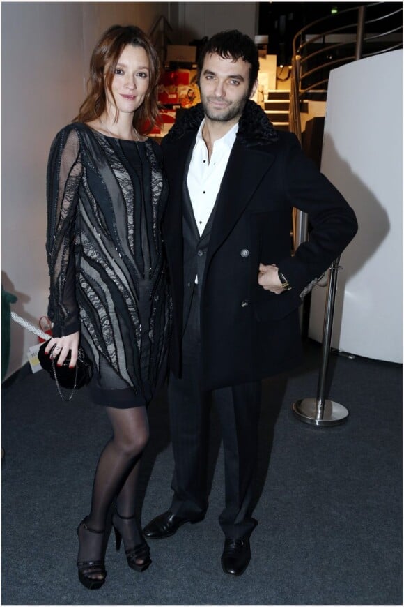Audrey Marnay et son compagnon Virgile Bramly au dîner de charité au profit de l'AEM. Une soirée organisée par Babeth Djian, directrice des publications du magazine Numéro, à l'espace Cardin à Paris le 6 décembre 2012.
