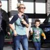 Britney Spears fait du shopping avec ses enfants Sean Preston et Jayden James dans une animalerie a Los Angeles le 18 Novembre 2012.