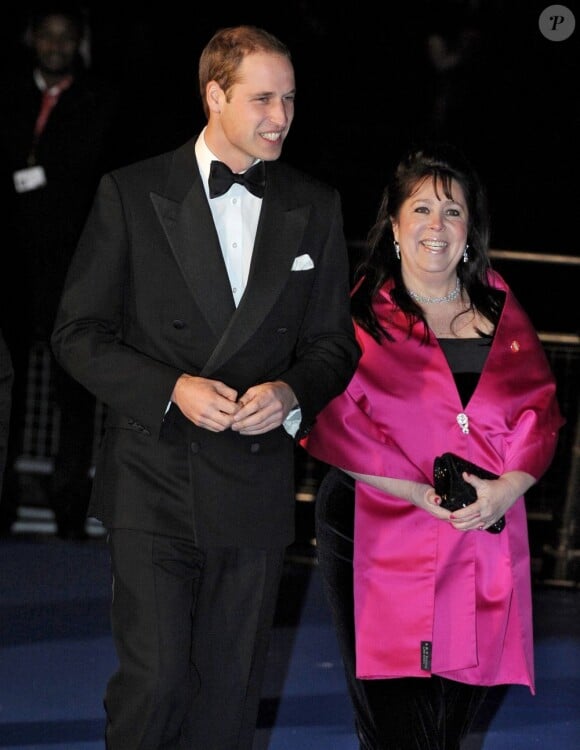 Le prince William et Danielle Alexandre lors d'une soirée organisée au Royal Albert Hall de Londres en faveur du réseau de charité Centerpoint qui s'occupe des jeunes sans domicille fixe le 8 décembre 2012