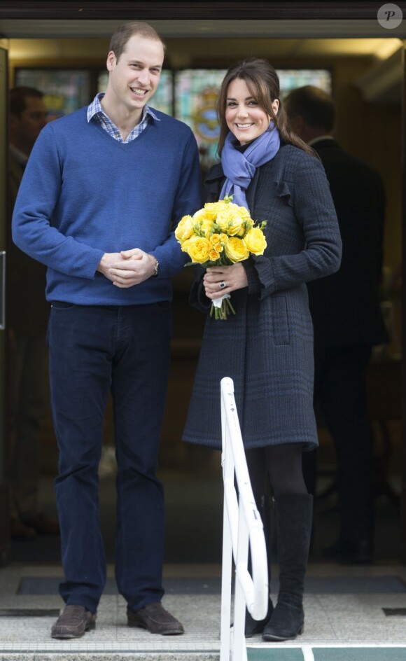 Le prince William et sa femme Kate, quittant l'hôpital King Edward VII, le 6 décembre 2012.
