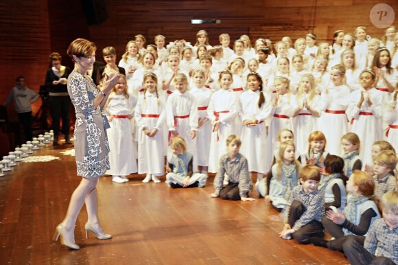 La comtesse Alexandra, ex-épouse du prince Joachim de Danemark, assistait le 9 décembre 2012 à Copenhague avec ses fils le prince Nikolai (13 ans) et le prince Felix (10 ans) ainsi que son mari Martin Jorgensen à la performance du Choeur de filles de la télévision danoise, dont elle est la marraine, pour le concert de Noël annuel de DR.