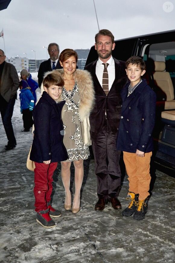 La comtesse Alexandra de Frederiksborg assistait le 9 décembre 2012 à Copenhague avec ses fils le prince Nikolai (13 ans) et le prince Felix (10 ans) ainsi que son mari Martin Jorgensen à la performance du Choeur de filles de la télévision danoise, dont elle est la marraine, pour le concert de Noël annuel de DR.