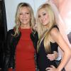 Heather Locklear et sa fille Ava Sambora à l'avant-première du film "This is 40" à Hollywood, le 12 décembre 2012.