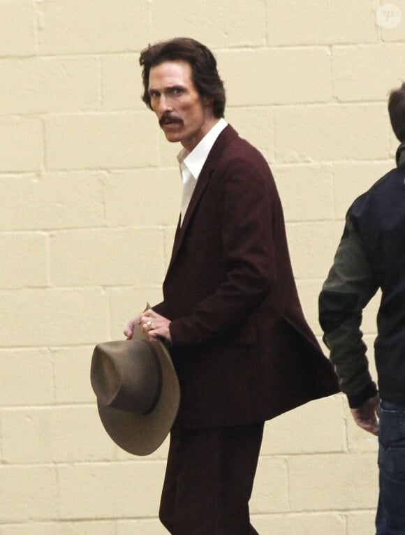 Matthew McConaughey très amaigri pour les besoins du tournage de The Dallas Buyers Club à la Nouvelle-Orléans, le 29 novembre 2012
