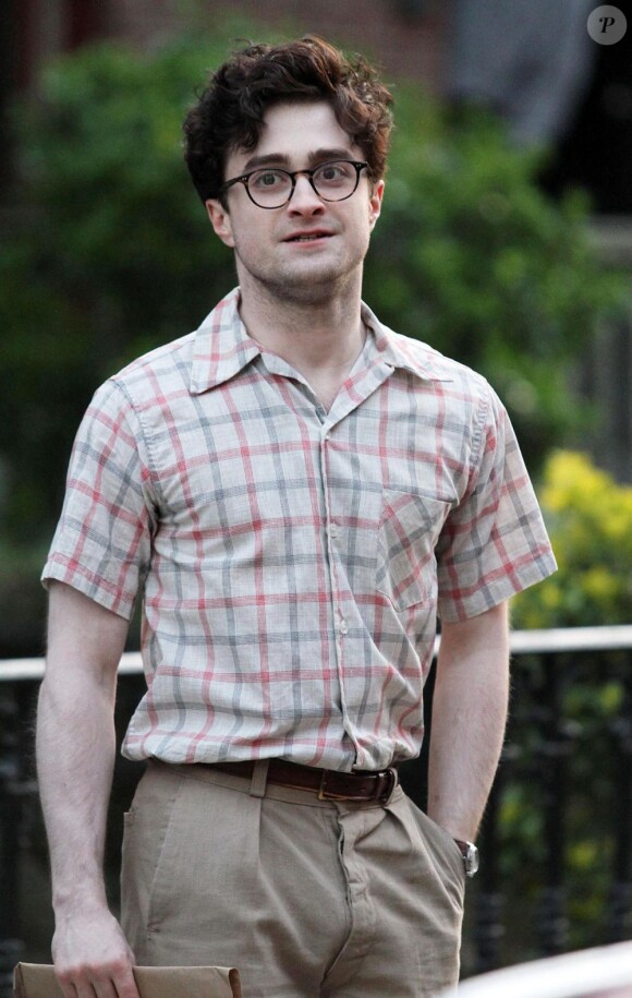 Daniel Radcliffe sur le tournage de Kill Your Darlings à New York le 26 mars 2012
