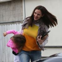 Jennifer Garner : Souriante avec sa fille Seraphina très excitée