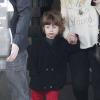 Christina Aguilera va déjeuner avec son fils Max et son nouveau compagnon Matthew Rutler à West Hollywood, le 13 décembre 2012. Le petit Max avait une mine fatiguée.